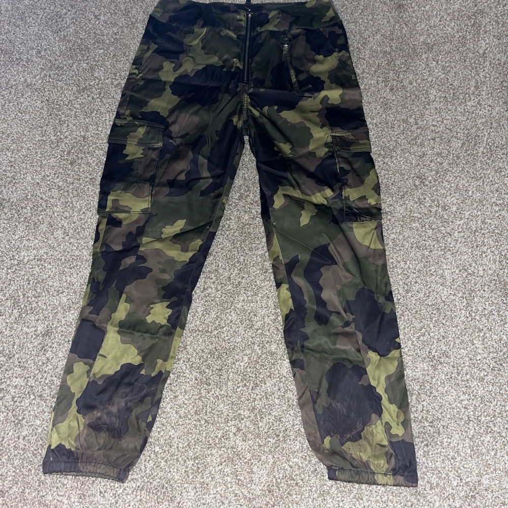 Army joggers, like new.